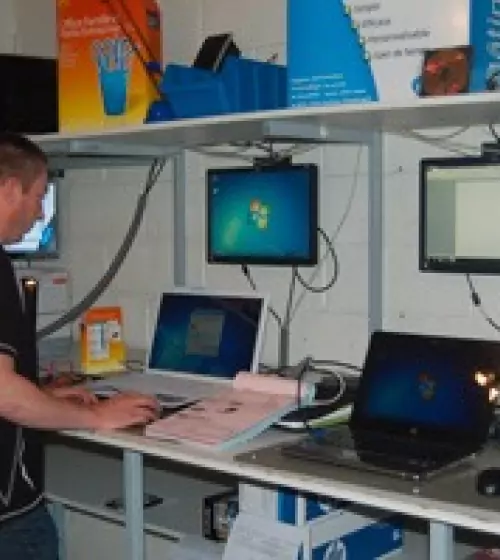 imgi_12_service-tech-david